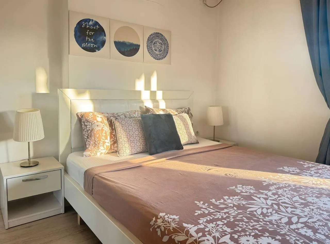 Morina Sea View Apartment Sarandë