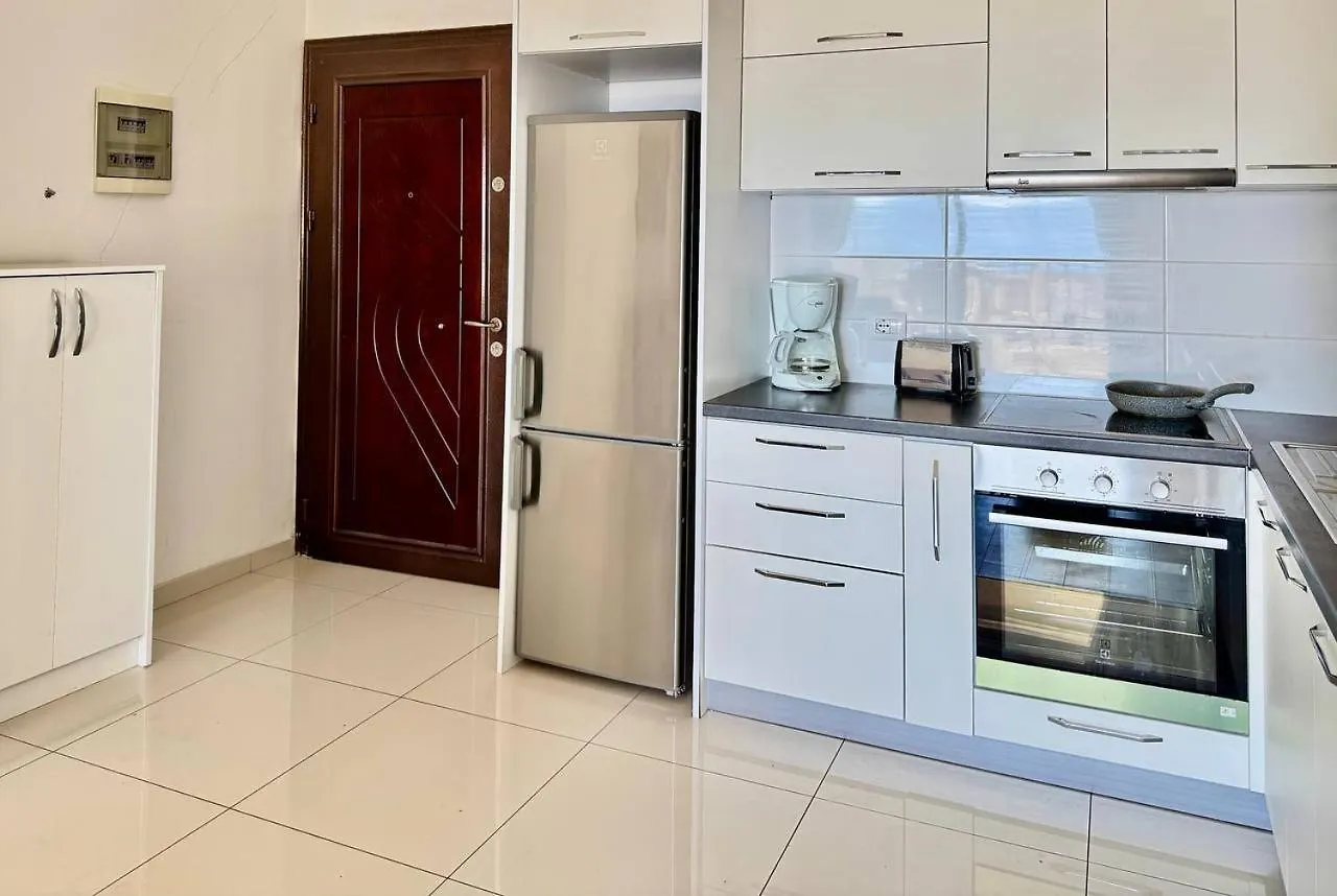 Morina Sea View Apartment Sarandë