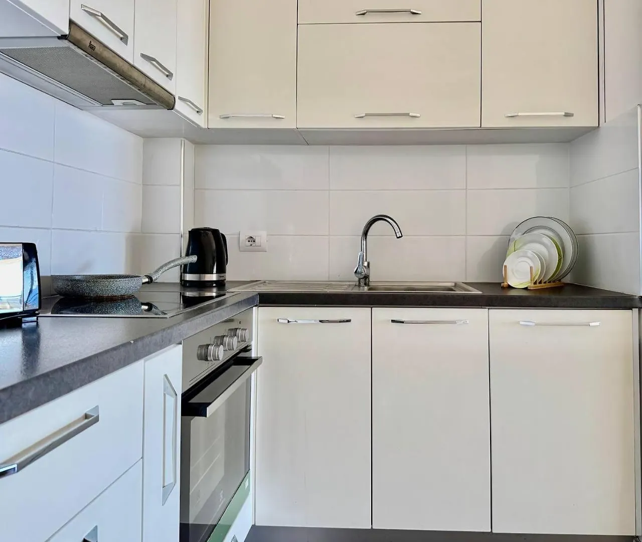 Morina Sea View Apartment Sarandë